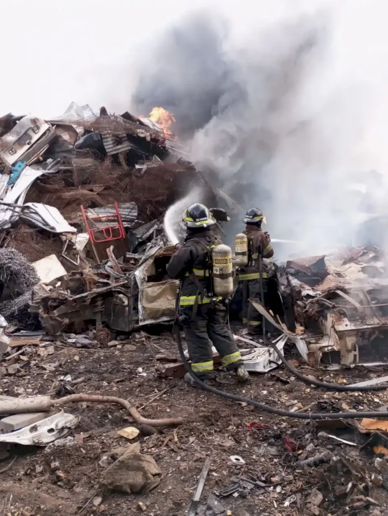 se-incendiaron-una-vivienda-y-una-chacarita:-grandes-danos-materiales