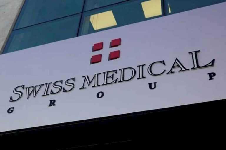 swiss-medical-anuncio-cuanto-bajara-la-cuota-en-mayo,-tras-el-apriete-del-gobierno