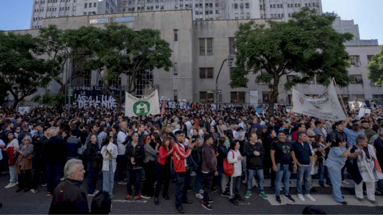 marcha-universitaria:-cuales-son-los-principales-puntos-de-encuentro-en-buenos-aires-y-a-que-hora-termina