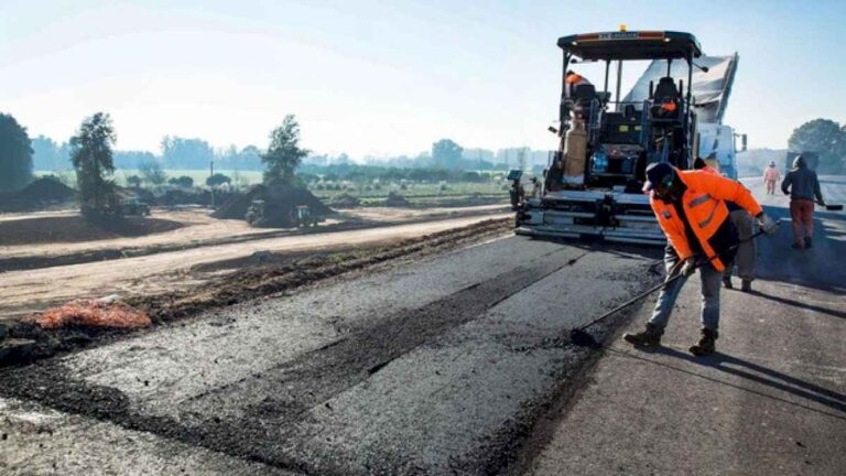 obra-publica:-mediante-concesiones,-milei-busca-que-empresas-privadas-construyan-rutas,-escuelas-y-hospitales