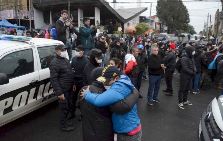 el-gobierno-creo-un-comite-de-crisis-integrado-por-fuerzas-federales,-pero-continua-la-protesta-policial-en-misiones