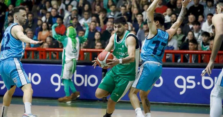 el-retorno-del-rey:-atenas-de-cordoba-saco-a-relucir-su-historia-y-volvio-a-la-liga-nacional-de-basquetbol