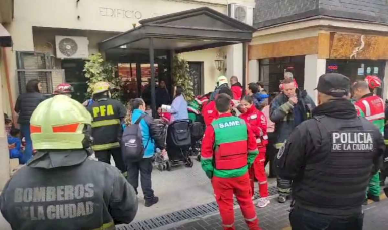 por-un-escape-de-monoxido-de-carbono,-evacuaron-a-mas-de-60-nenes-de-un-jardin-de-retiro