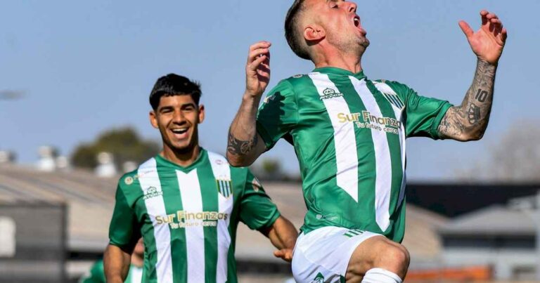 banfield-salio-de-malas-ante-barracas-central:-un-golazo-de-tiro-libre-y-una-expulsion-insolita-en-la-cancha-de-riestra