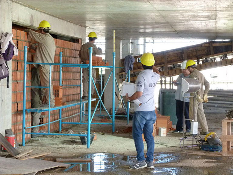 La construcción continúa deprimida: la venta de insumos en noviembre cayó 3,23%