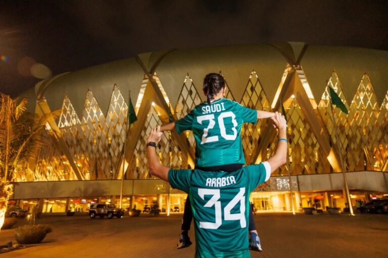 Vueve la redonda a Medio Oriente: la Fifa confirmó como se del Mundial 2034 a Arabia Saudita