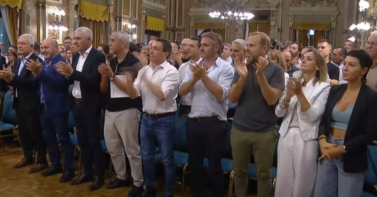 Uno por uno, quiénes acompañaron a Axel Kicillof en su respuesta a Javier Milei