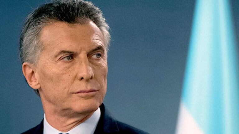 Mauricio Macri: El decreto del acuerdo con el FMI demuestra la debilidad institucional