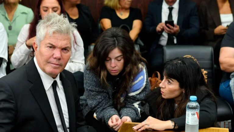 El llanto de Dalma y Gianinna Maradona al ver la desgarradora foto de Diego tras su muerte