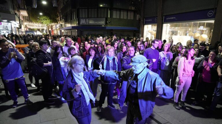 Se viene una Noche de las Peatonales con la cultura como plato fuerte