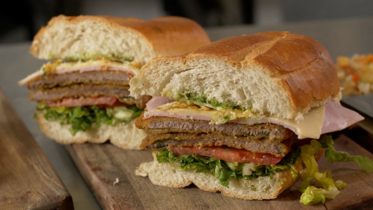 El mejor sánguche de milanesa, según la inteligencia artificial