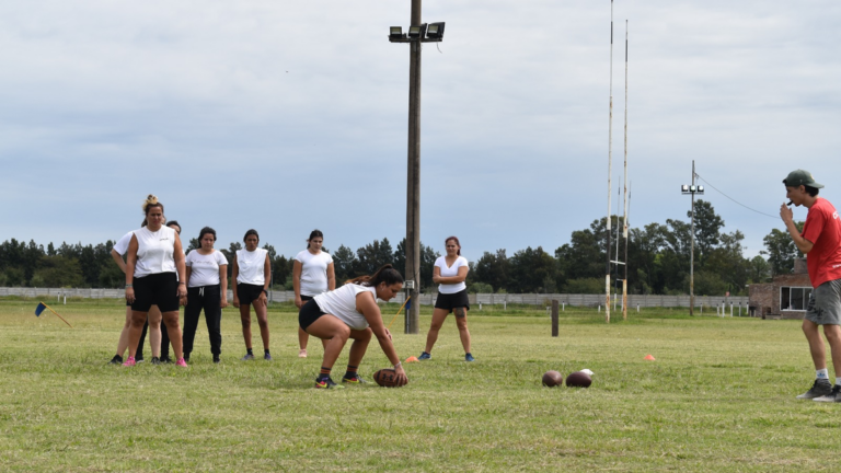 El tochito, la disciplina que será olímpica y que busca jugadoras en Rosario