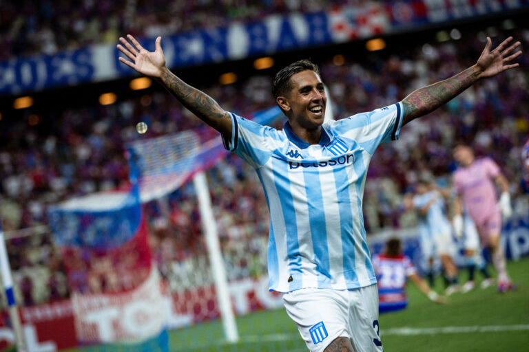 Racing y su mística copera se pasearon por Brasil