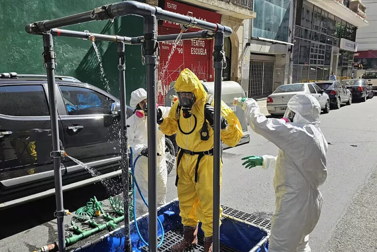 Alerta en el centro porteño por derrame de ácido muriático