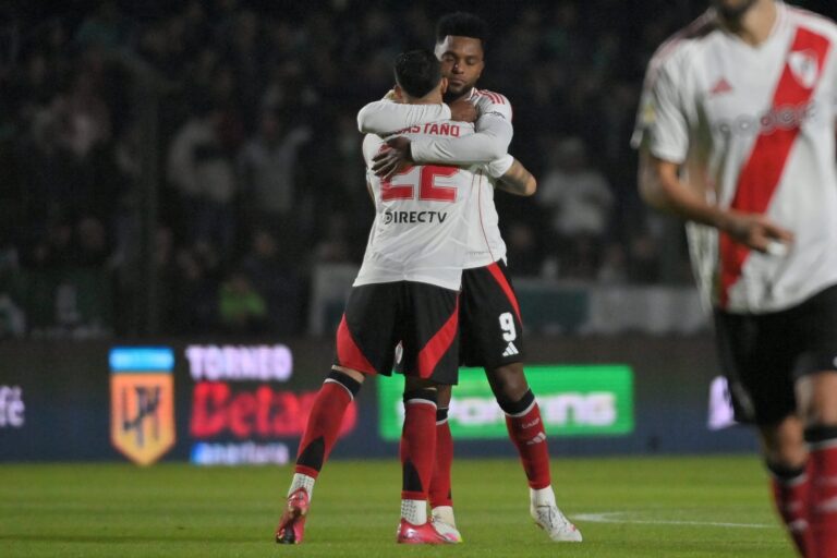 Sarmiento de Junín vs. River, en vivo