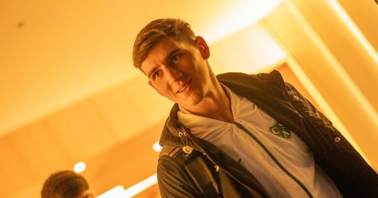 Sarmiento enfrenta a Central Córdoba (R) por Copa Argentina