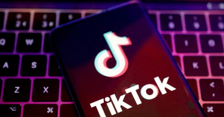 Médicos truchos por TikTok: alertan por videos falsos hechos con Inteligencia artificial