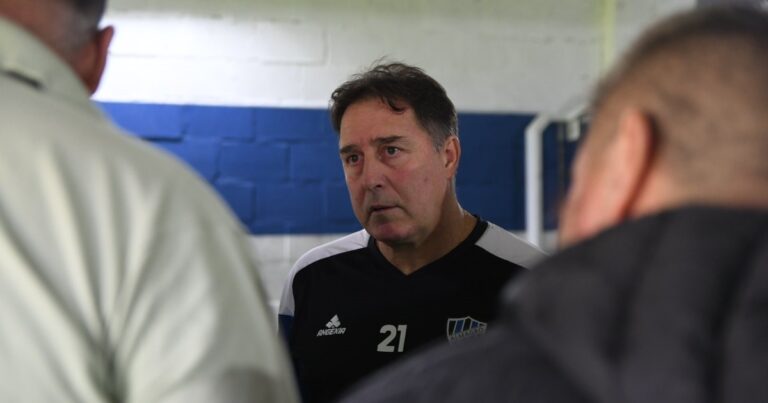 Siguen los cambios: Almagro anunció a su nuevo entrenador