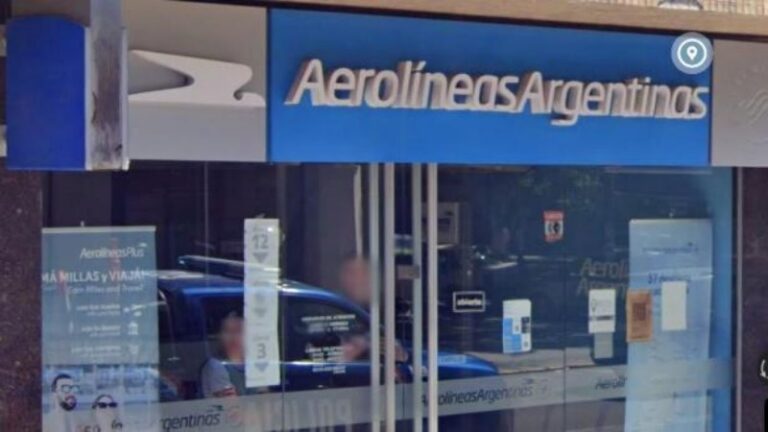 Motosierra capital: Aerolíneas Argentinas cerró sus oficinas comerciales en la ciudad de Santa Fe