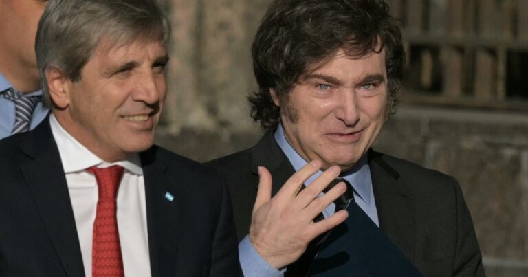 Los contactos secretos de Luis Caputo, el dólar Milei y la trastienda de la visita de Bessent