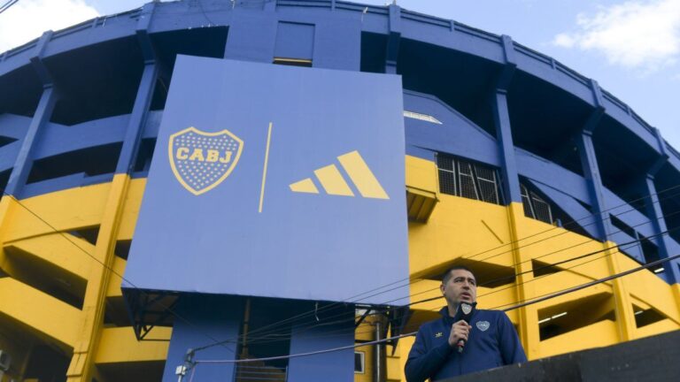 Dos técnicos rosarinos suenan para asumir en Boca