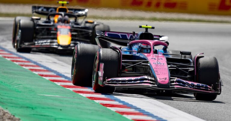 El cantito futbolero de los hinchas argentinos contra Alpine