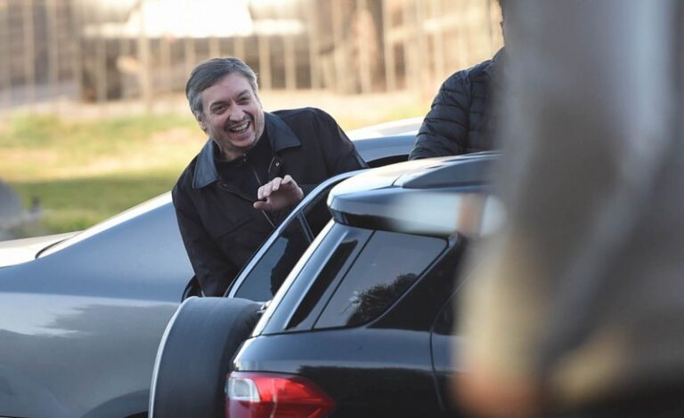 La tensión entre Máximo y Espinoza marcó la cumbre con Kicillof y Massa