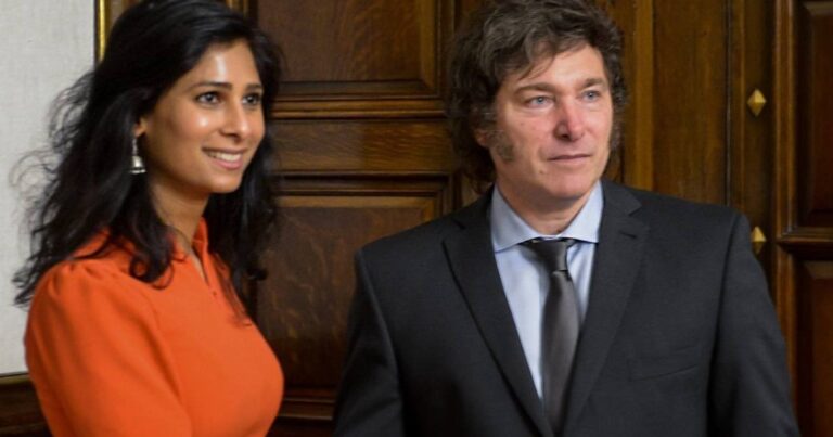 Renunció la número dos del FMI que trabajó en los últimos programas con la Argentina: cómo impacta su salida en la relación