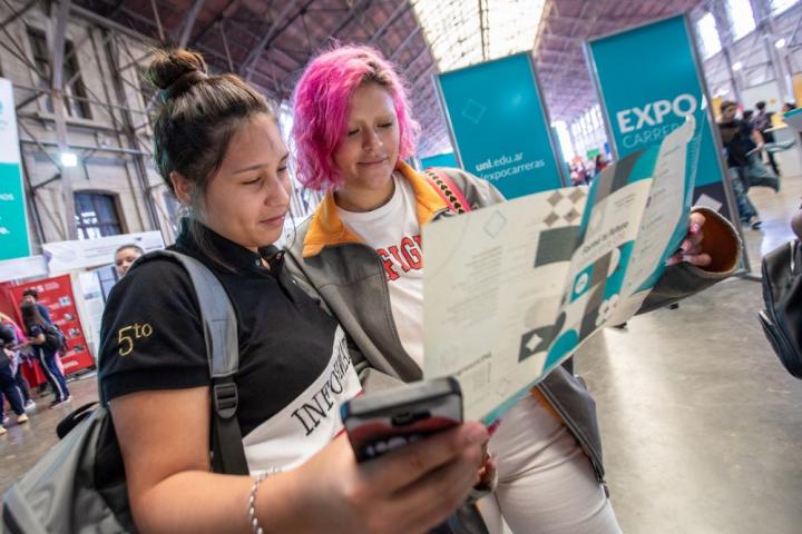 UNL: inscriben a los cursos de idiomas