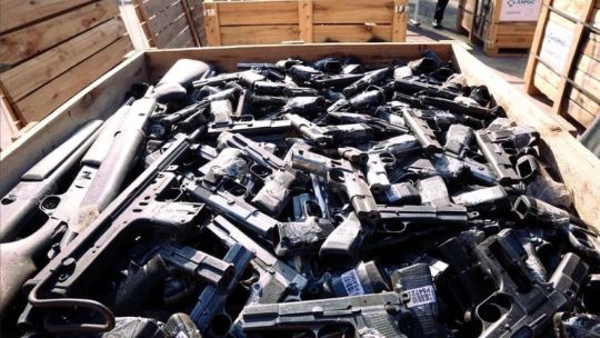 Bajo fuego: la desregulación que erosionó el control de armas en Argentina