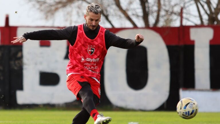 El Pipa Benedetto volvió a lesionarse y en Newell’s se encienden alarmas
