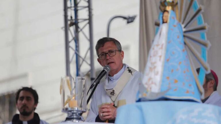 San Cayetano: el contundente mensaje del arzobispo de Buenos Aires; nadie se salva solo