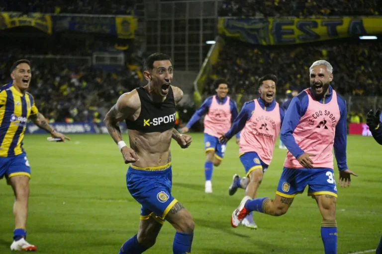El día después del Clásico: Ángel Di María se puso la capa y fue el héroe auriazul en una tarde/noche inolvidable para la Canallada