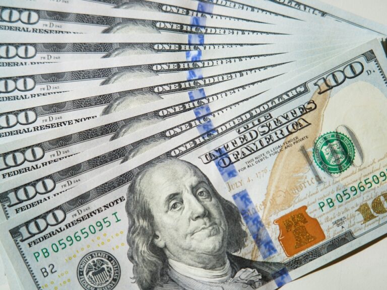 Dólar blue, dólar hoy: a cuánto cotizan el lunes 25 de agosto de 2025