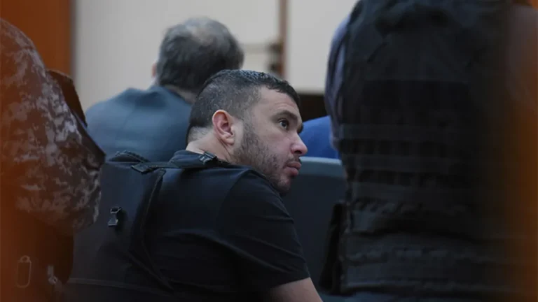 Piden 20 años de prisión para Esteban Alvarado por una violenta extorsión que dejó dos baleados en un taller