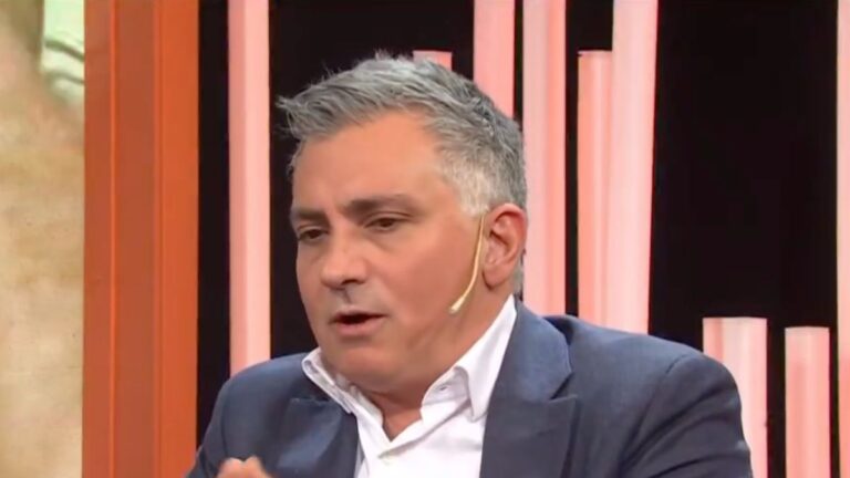 Sebastián Pareja dijo que «son tipos discapacitados» y «energúmenos» quienes le tiraron piedras a Javier Milei