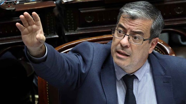 «Los argentinos se esfuerzan, mientras en el Gobierno chorean», declara Germán Martínez sobre la gestión de Milei