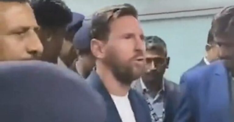 Locura total y devoción por Messi en India: Leo llegó a Calcuta y fue recibido por miles de fanáticos y con un operativo de seguridad propio de un jefe de Estado