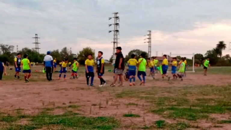 Cuota Social, el programa que busca contener a los chicos en los clubes de barrio