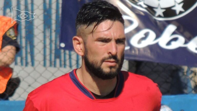 Regresa a un equipo rosarino un arquero que marcó un impactante récord en el fútbol argentino