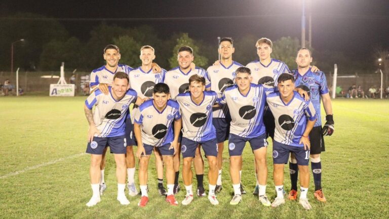 El jugador de Central que fue de visita a su club de origen y formó parte de una jornada benéfica