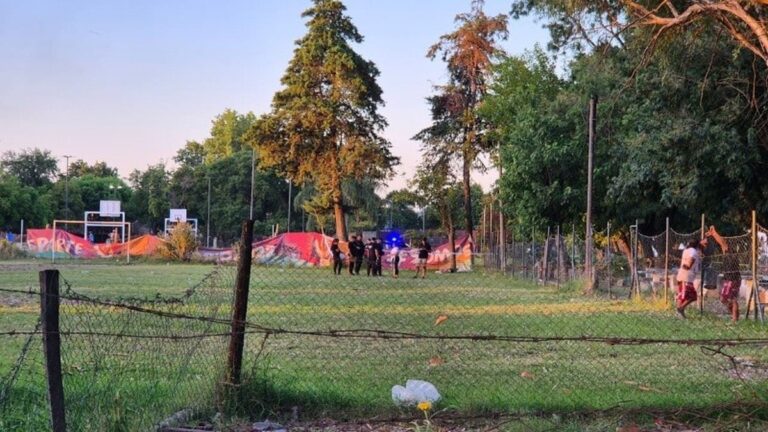 Identificaron el cuerpo hallado en la cancha de un club infantil: era un chico de 16 años