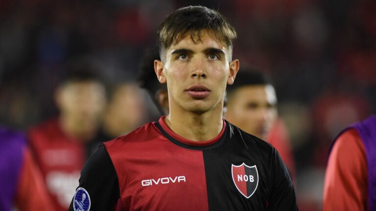 Sforza puede volver a Newell’s: Vasco Da Gama no terminó de pagarlo y ya no lo quiere