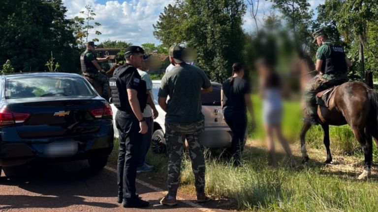 Compraba cerdos con billetes falsos y cayó por estafa en Misiones