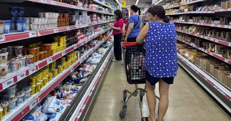 La inflación mayorista se aceleró en diciembre y llegó a 2,4%, pero en todo 2025 fue la menor en ocho años
