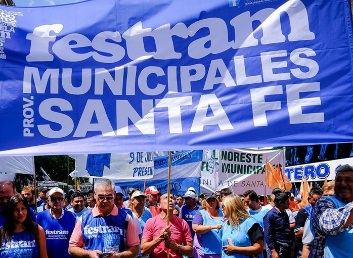 Municipales de Santa Fe van por todo y paran tres días