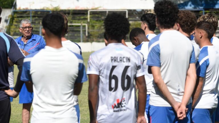 Primera C: Argentino y el DT José Previti, en la cuenta regresiva para jugar con Juventud Unida