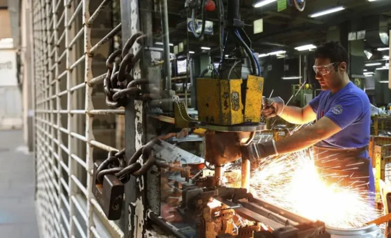 Inédito: entidades de la industria y el comercio de Santa Fe se reúnen este lunes en Rosario alarmadas por el ajuste recesivo de Milei