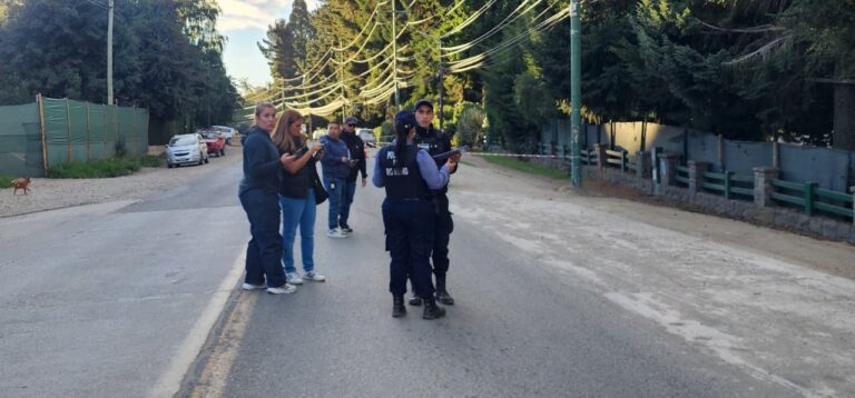 Un estudiante fue baleado al quedar en medio de un tiroteo cerca de una escuela