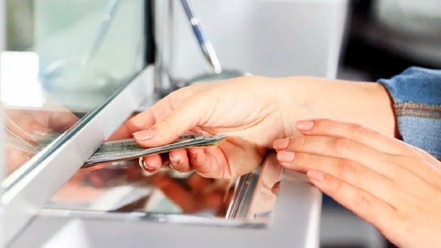 Cuánto gana un empleado bancario en abril 2026